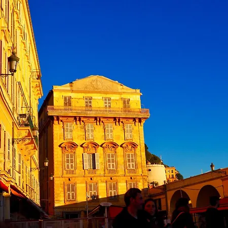 아파트 Proche De Liberation Avec Balcon Ensoleille *