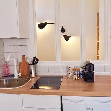 Apartamento Proche De Liberation Avec Balcon Ensoleille *