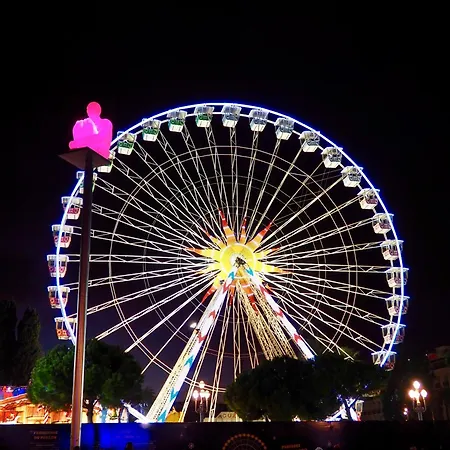 Appartement Proche De Libération Avec Balcon Ensoleillé